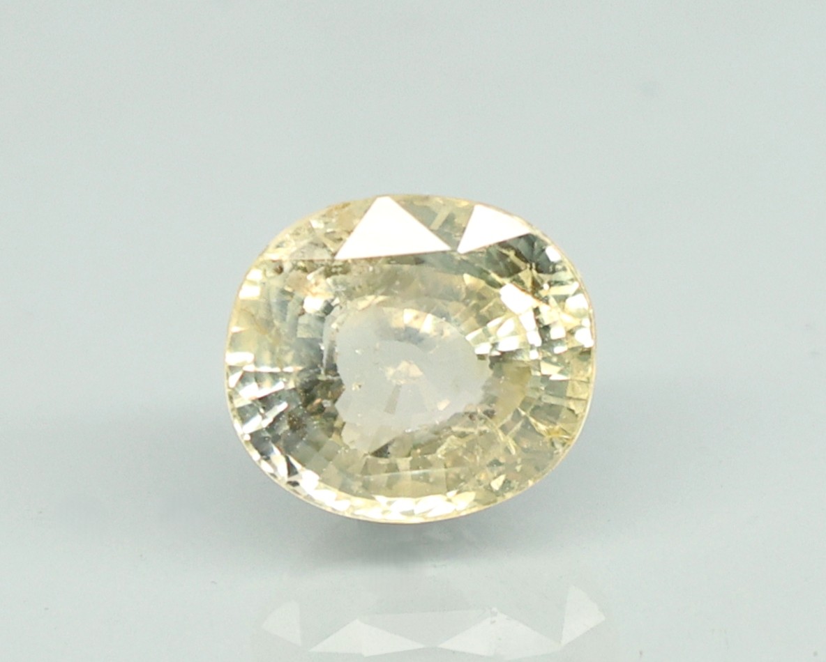 YELLOW SAPPHIRE 9.98 Ct.
