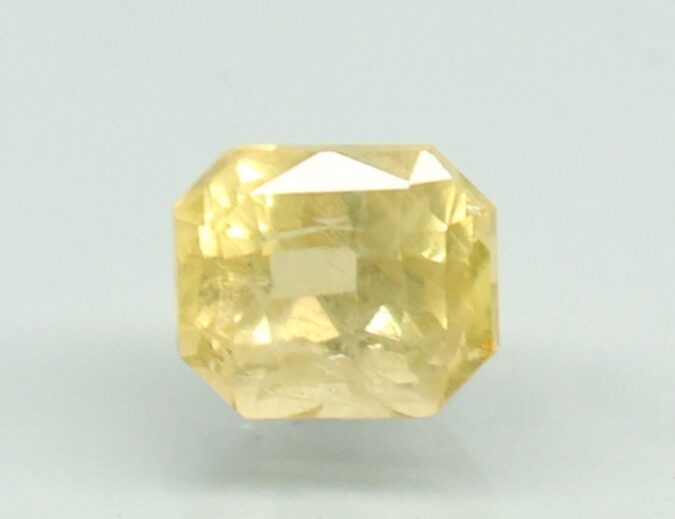 NYSP8471 1 YELLOW SAPPHIRE 5.2 Ct.
