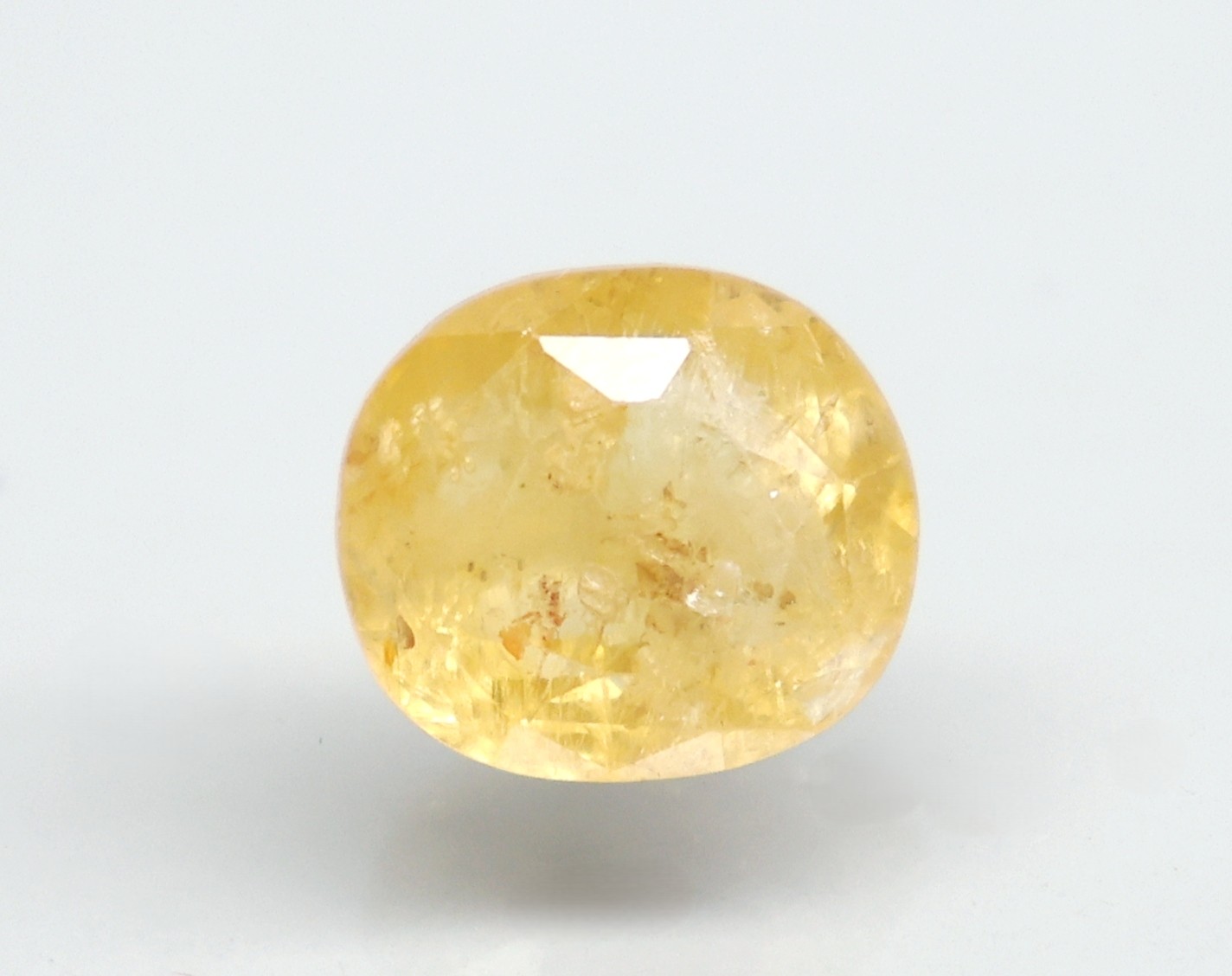 YELLOW SAPPHIRE 5.45 Ct.