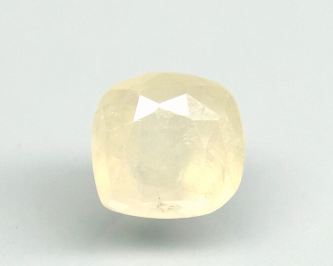 NYSP8683 1 YELLOW SAPPHIRE 3.86 Ct.