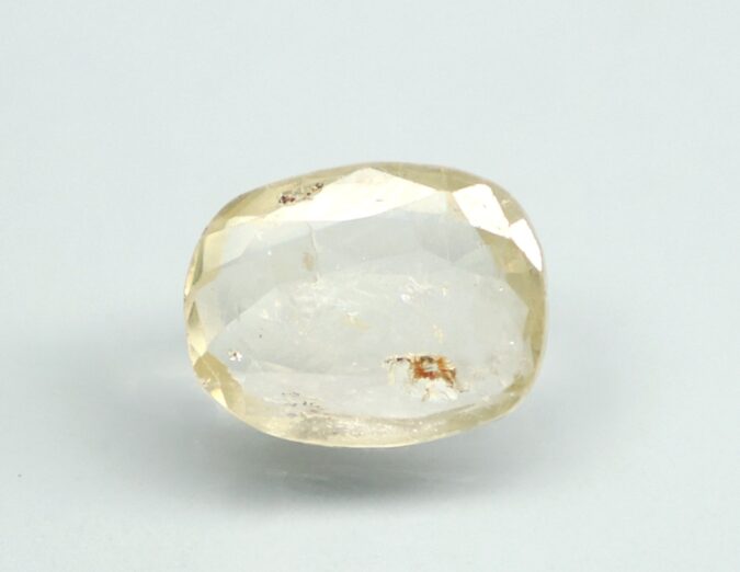 YELLOW SAPPHIRE 3.69 Ct. 1 NYSP8691 1 YELLOW SAPPHIRE 3.69 Ct.