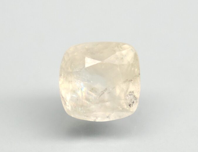 NYSP8694 1 YELLOW SAPPHIRE 3.57 Ct.