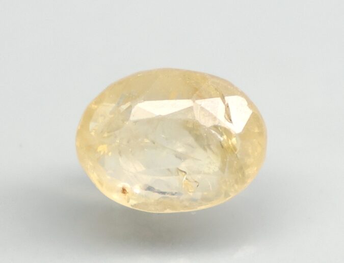 YELLOW SAPPHIRE 3.96 Ct. 1 NYSP8704 1 YELLOW SAPPHIRE 3.96 Ct.