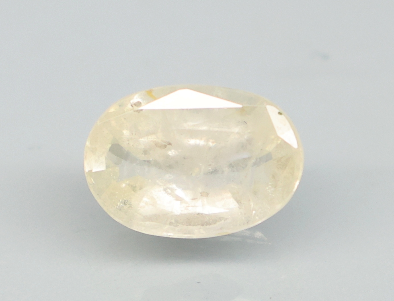 YELLOW SAPPHIRE 5 Ct.
