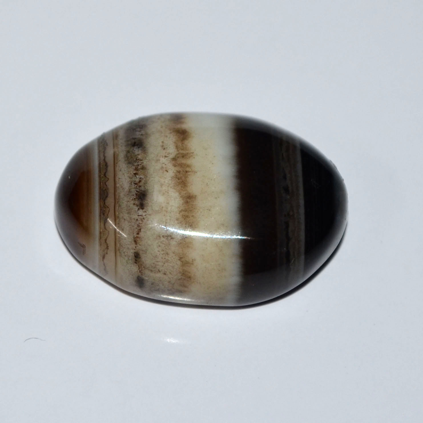 BLACK HAKIK 32.87 Ct.