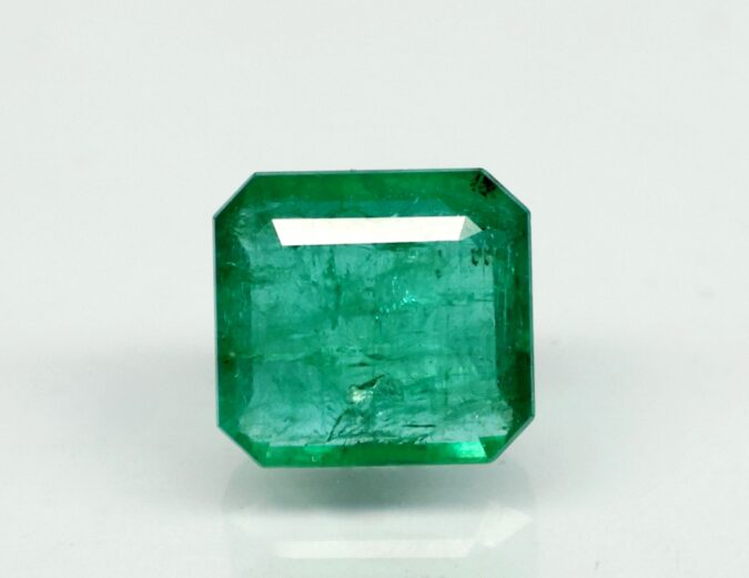 EMERALD 5.94 Ct. 1 EMRD21962 1 EMERALD 5.94 Ct.