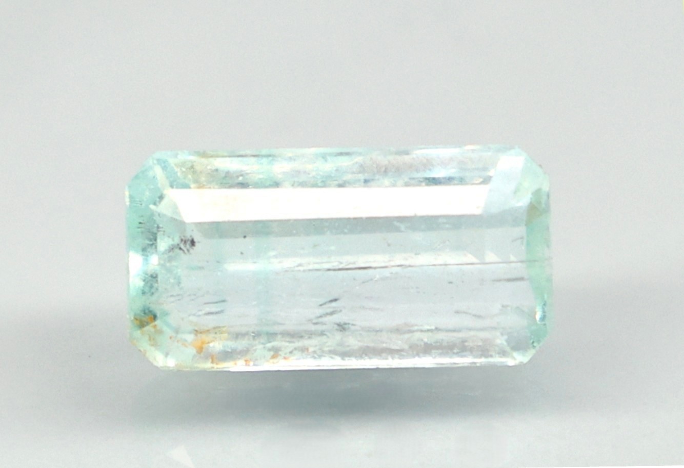 EMERALD 3.67 Ct.