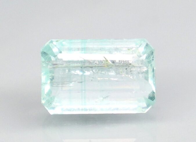 EMERALD 3.24 Ct. 1 EMRD21996 1 EMERALD 3.24 Ct.