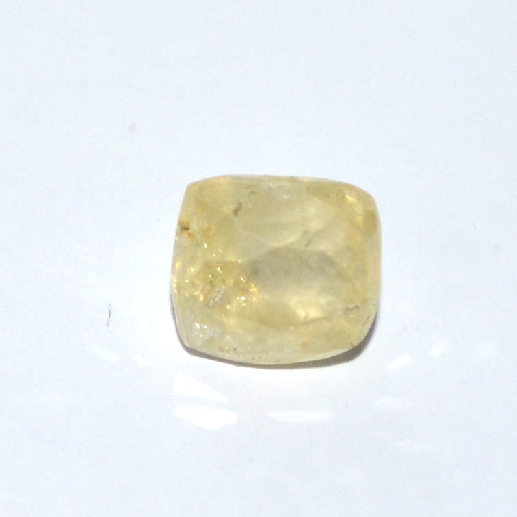 YELLOW SAPPHIRE 3.2 Ct.