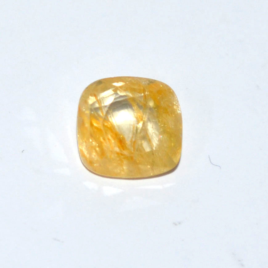 YELLOW SAPPHIRE 3.78 Ct.