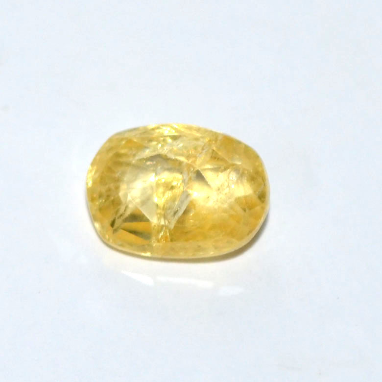 YELLOW SAPPHIRE 3.22 Ct.