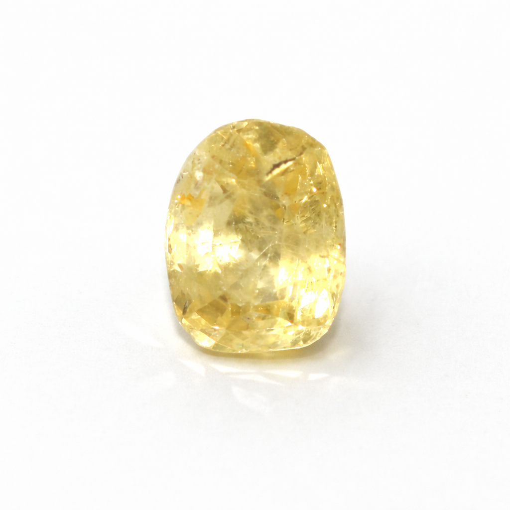 YELLOW SAPPHIRE 2.9 Ct.