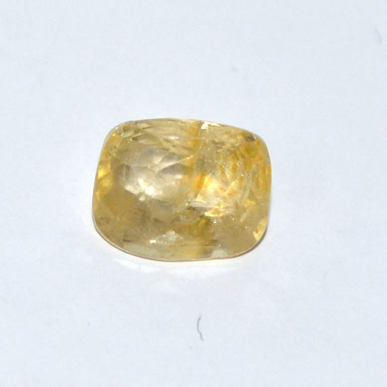 YELLOW SAPPHIRE 2.84 Ct.