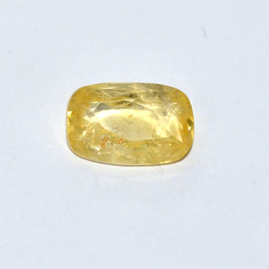 YELLOW SAPPHIRE 2.9 Ct.