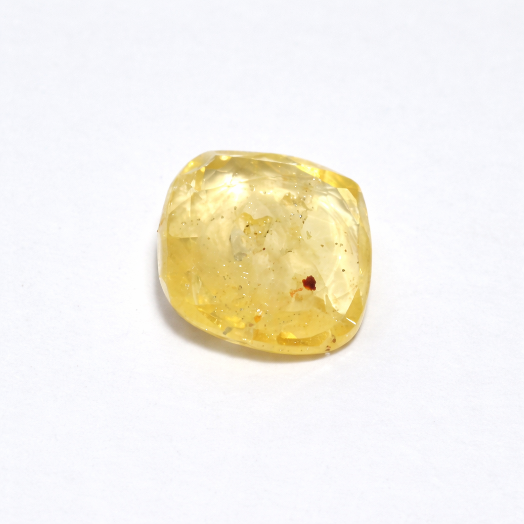 YELLOW SAPPHIRE 2.9 Ct.
