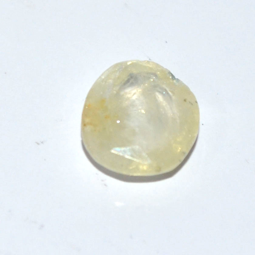YELLOW SAPPHIRE 4.02 Ct.