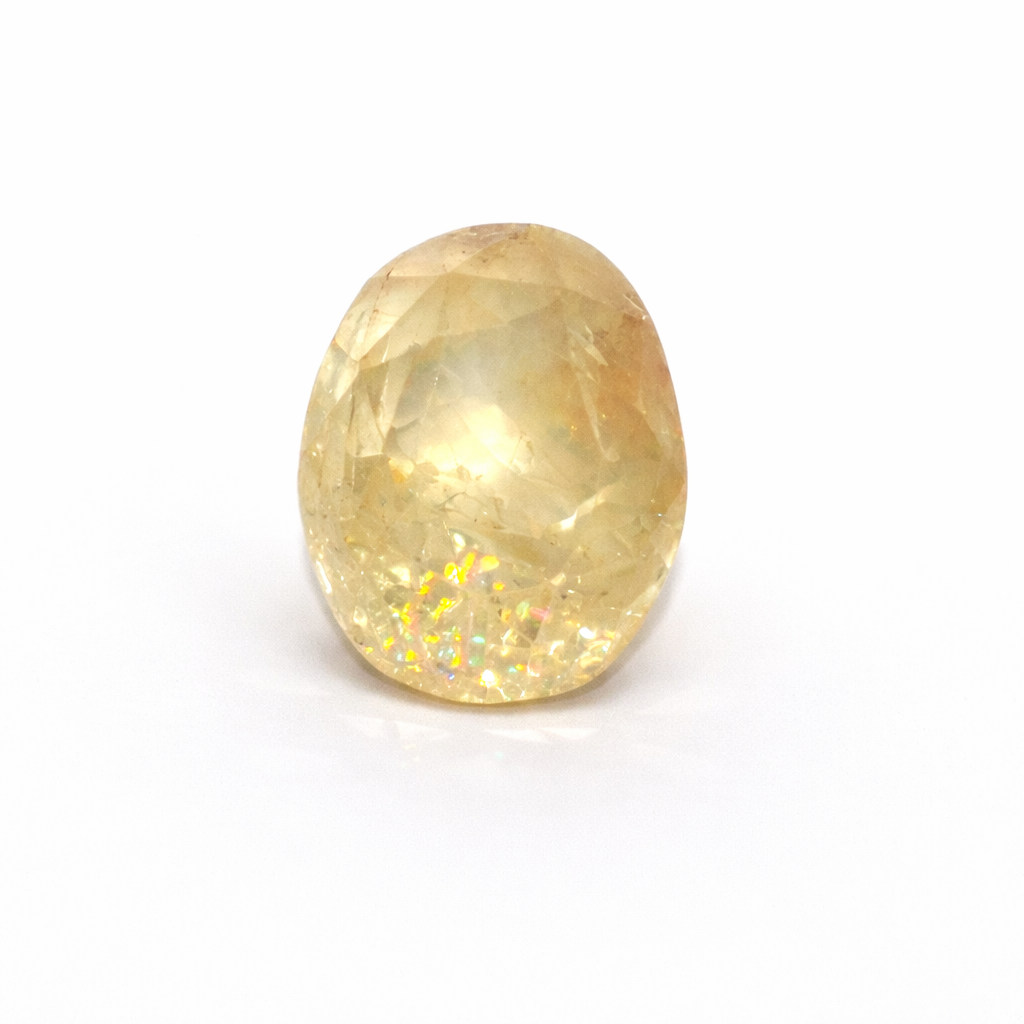 YELLOW SAPPHIRE 3.9 Ct.