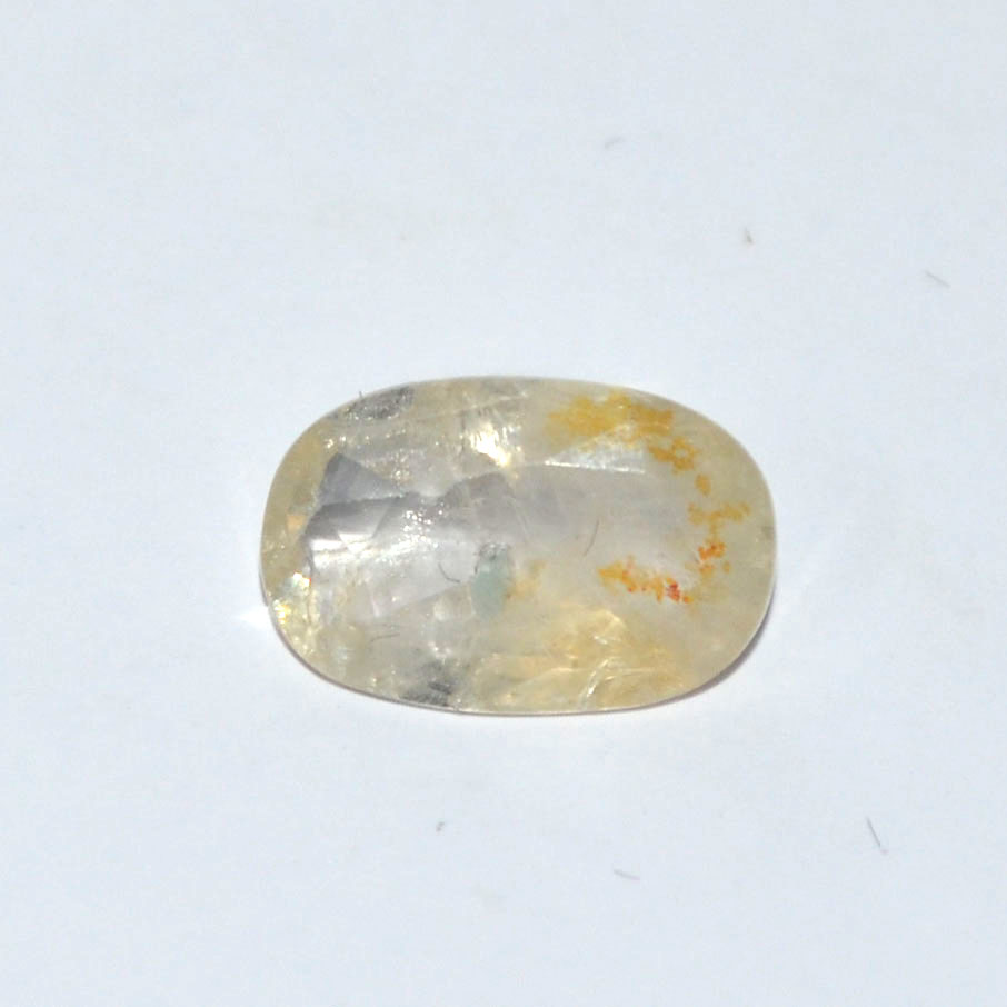 YELLOW SAPPHIRE 3.32 Ct.
