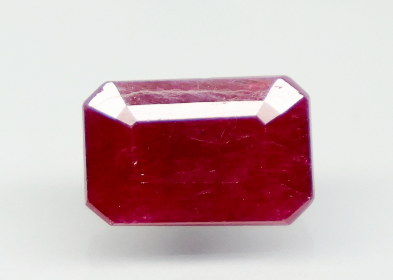 RUBY 3.79 Ct.