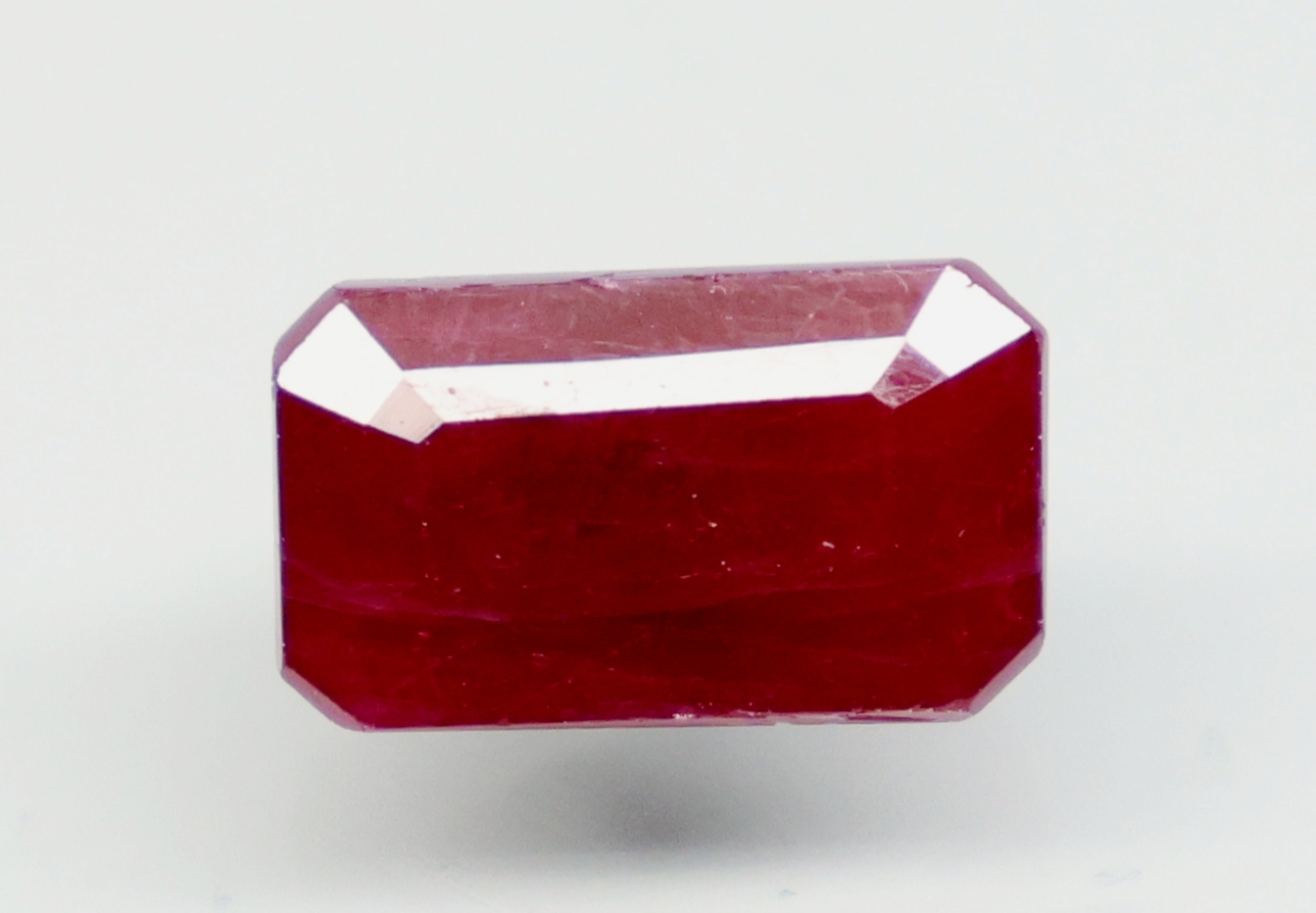RUBY 3.76 Ct.