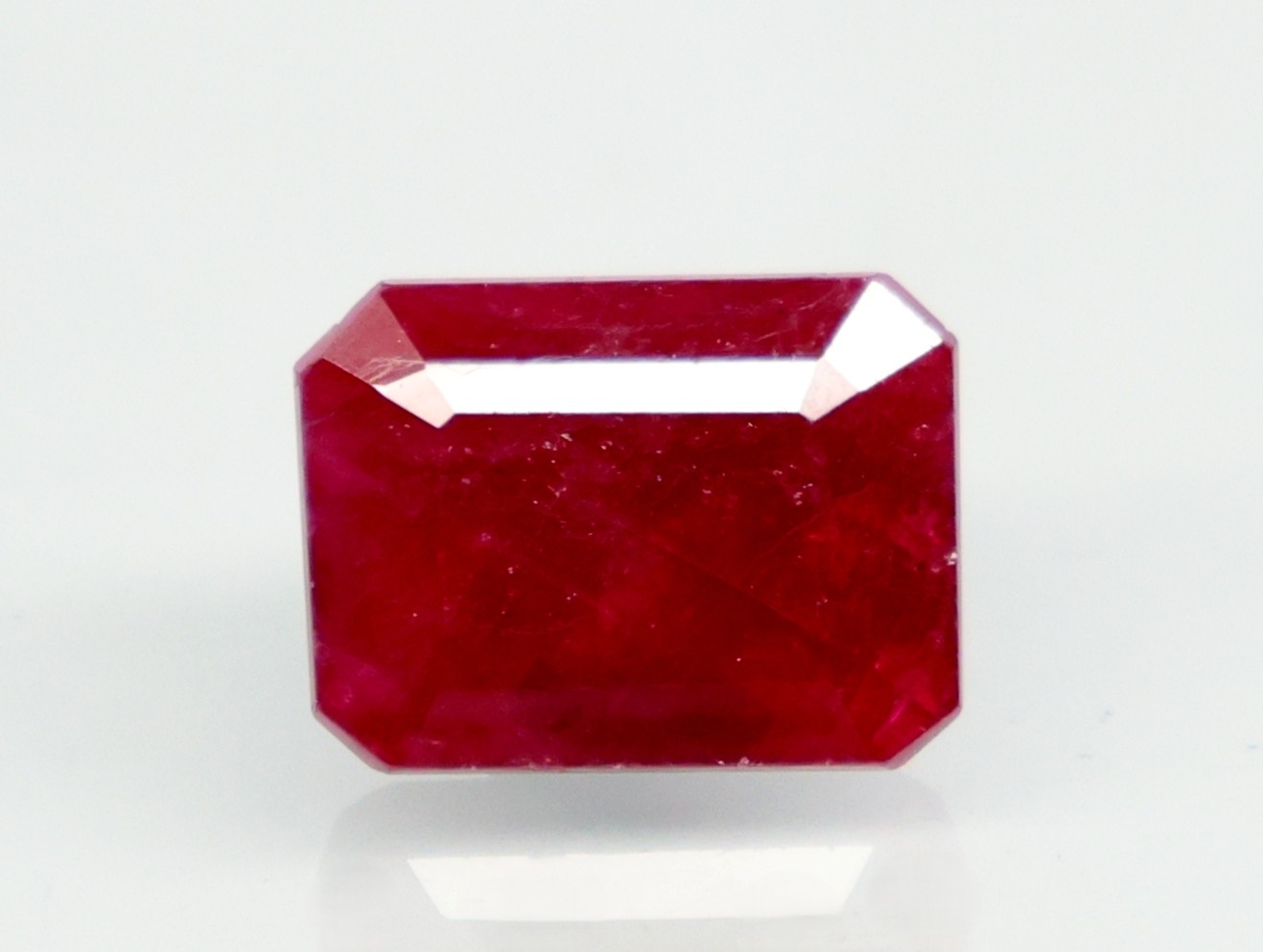 RUBY 6.69 Ct.