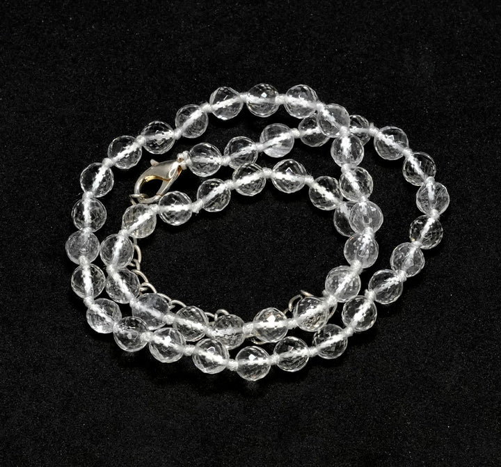 Sphatik Cutting a 1 Sphatik Mala Diamond Cut