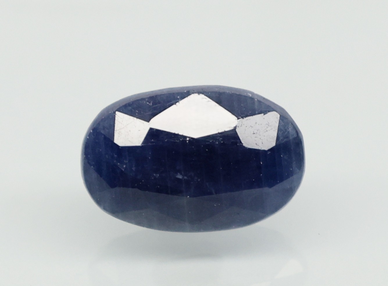BLUE SAPPHIRE 6.91 Ct.