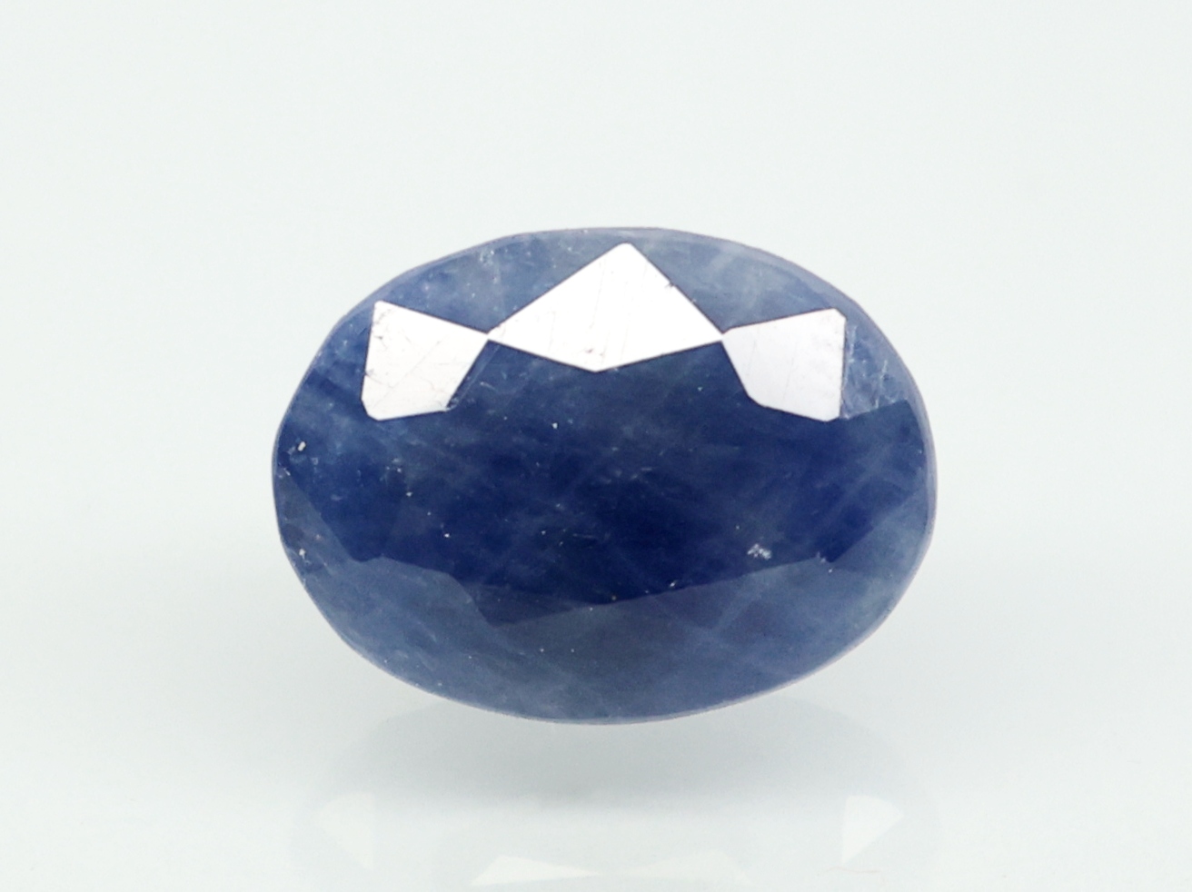 BLUE SAPPHIRE 5.61 Ct.