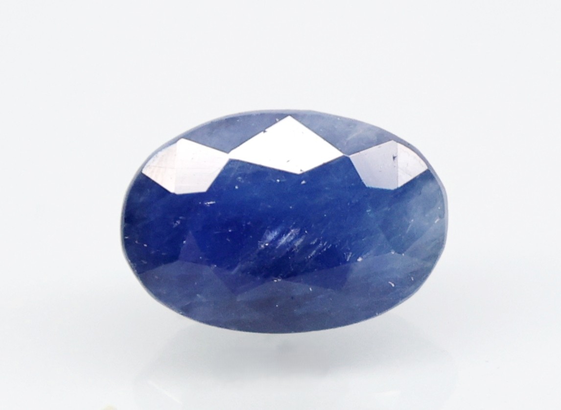 BLUE SAPPHIRE 4.82 Ct.