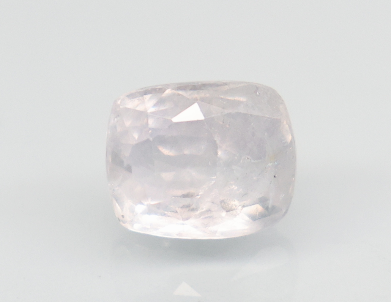 BLUE SAPPHIRE 4.67 Ct.