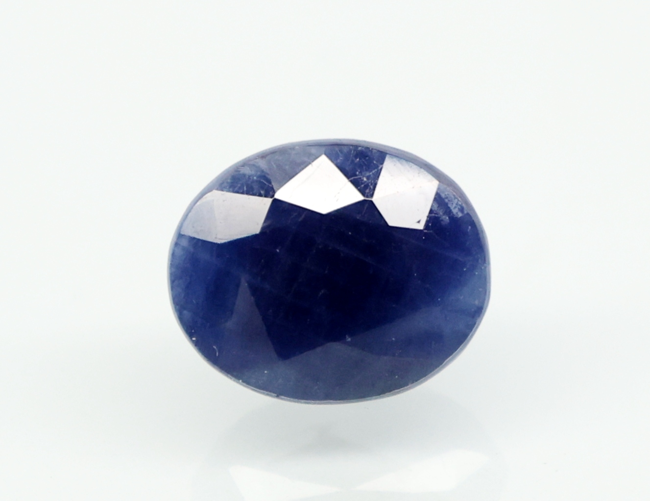 BLUE SAPPHIRE 5.55 Ct.