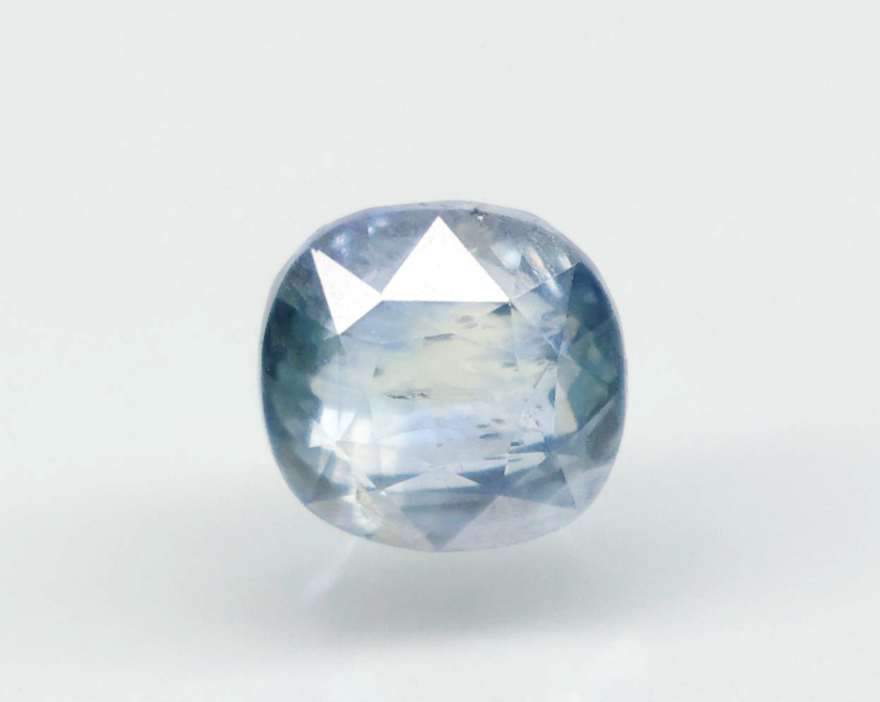 NATURAL SAPPHIRE 4.16 Ct.
