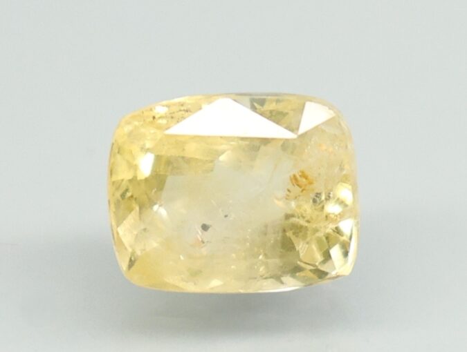 NYSP8846 1 YELLOW SAPPHIRE 4.22 Ct.