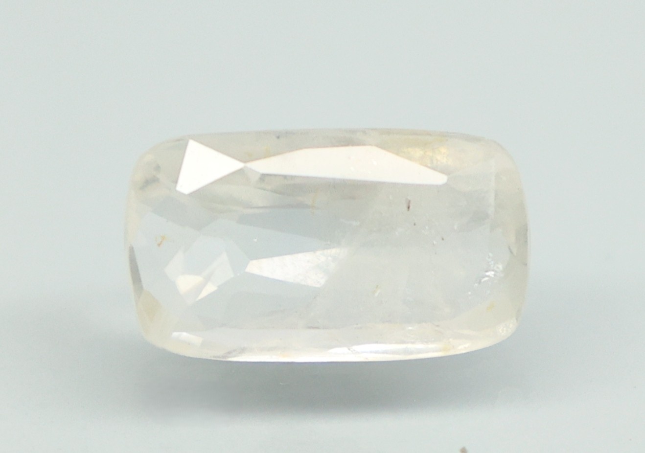 YELLOW SAPPHIRE 5 Ct.