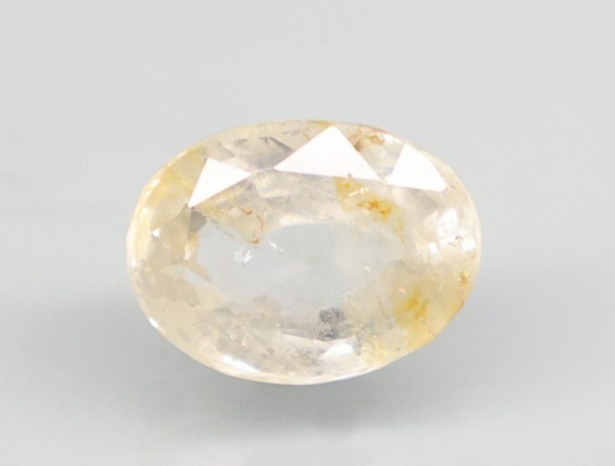 YELLOW SAPPHIRE 4.72 Ct. 1 NYSP8869 1 YELLOW SAPPHIRE 4.72 Ct.