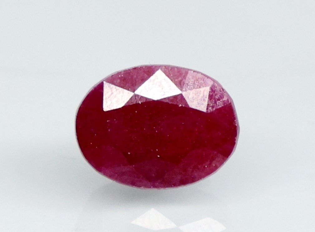 RUBY 3.85 Ct.
