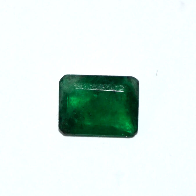 EMERALD 2.9 Ct. 1 EMR22110 1 EMERALD 2.9 Ct.