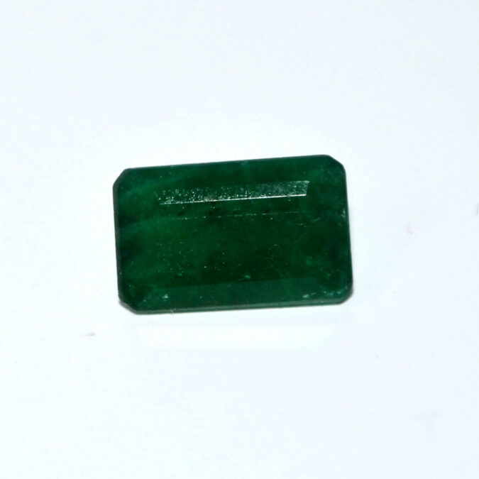 EMERALD 4.85 Ct. 1 EMR22111 1 EMERALD 4.85 Ct.