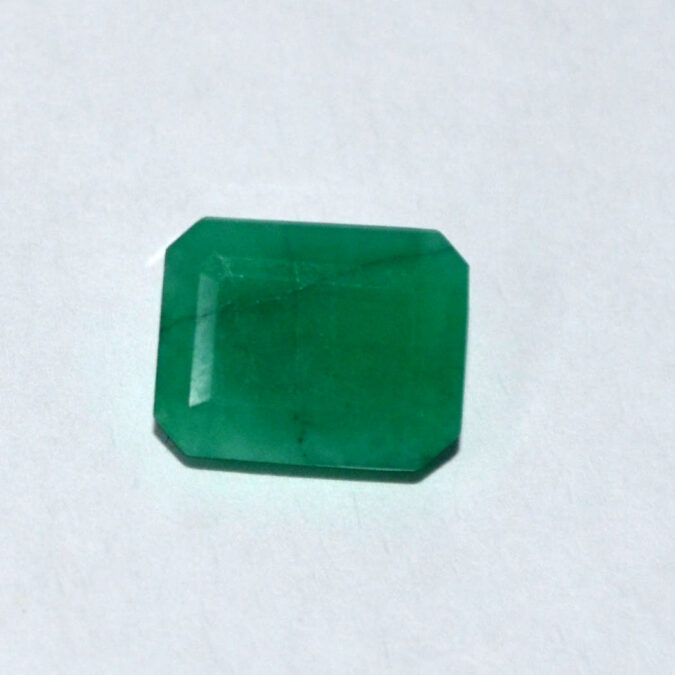 EMERALD 8.17 Ct. 1 EMR22132 1 EMERALD 8.17 Ct.