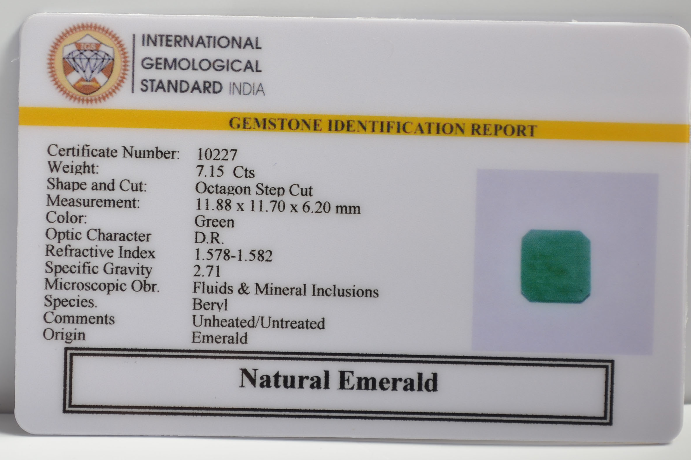 EMERALD 7.15 Ct. 3 EMR22145 2 EMERALD 7.15 Ct.