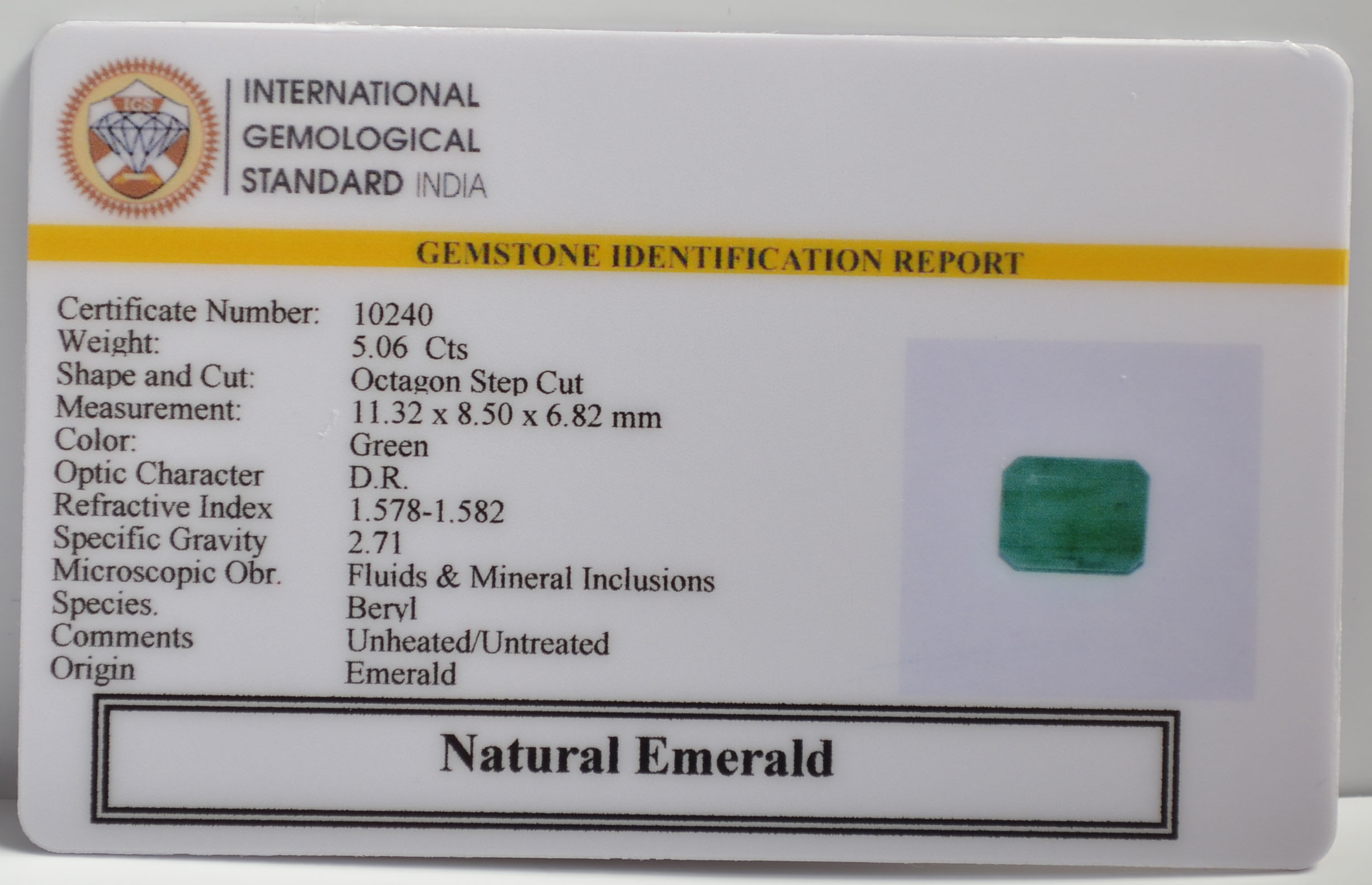 EMR22153 2 EMERALD 5.06 Ct.