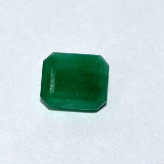 EMERALD 6.62 Ct. 1 EMR22161 1 EMERALD 6.62 Ct.