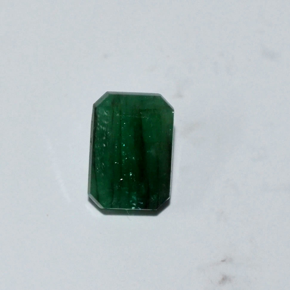 EMR22437 1 EMERALD 5.2 Ct.