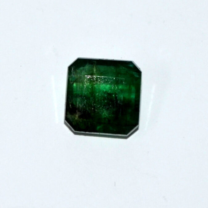 EMR22596 1 EMERALD 6.88 Ct.