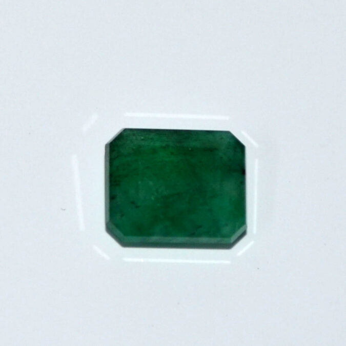EMERALD 4.06 Ct. 1 EMRG21588 1 EMERALD 4.06 Ct.