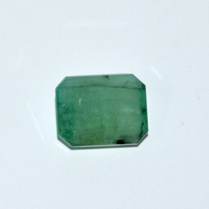 EMERALD 4.08 Ct. 1 EMRG21591 1 EMERALD 4.08 Ct.