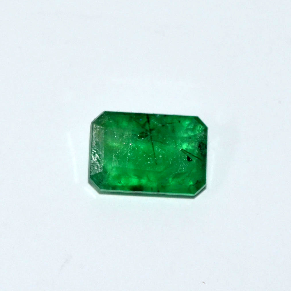 EMERALD 3.76 Ct. 2 EMRG21605 1 EMERALD 3.76 Ct.