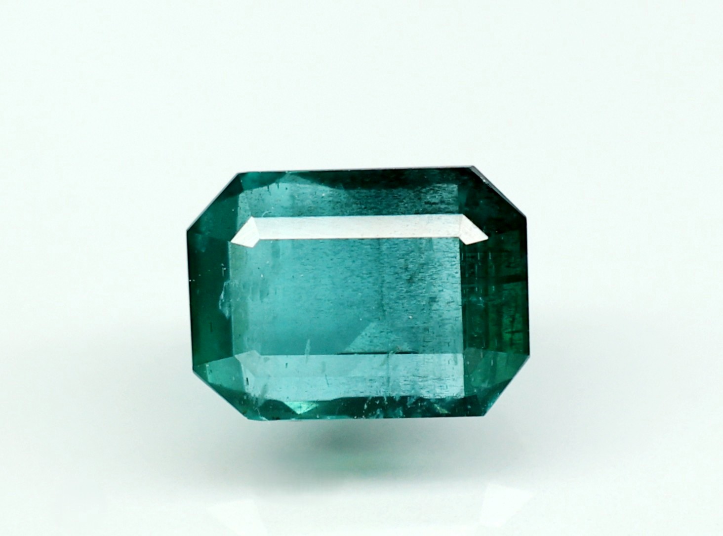 EMERALD 10.97 Ct.