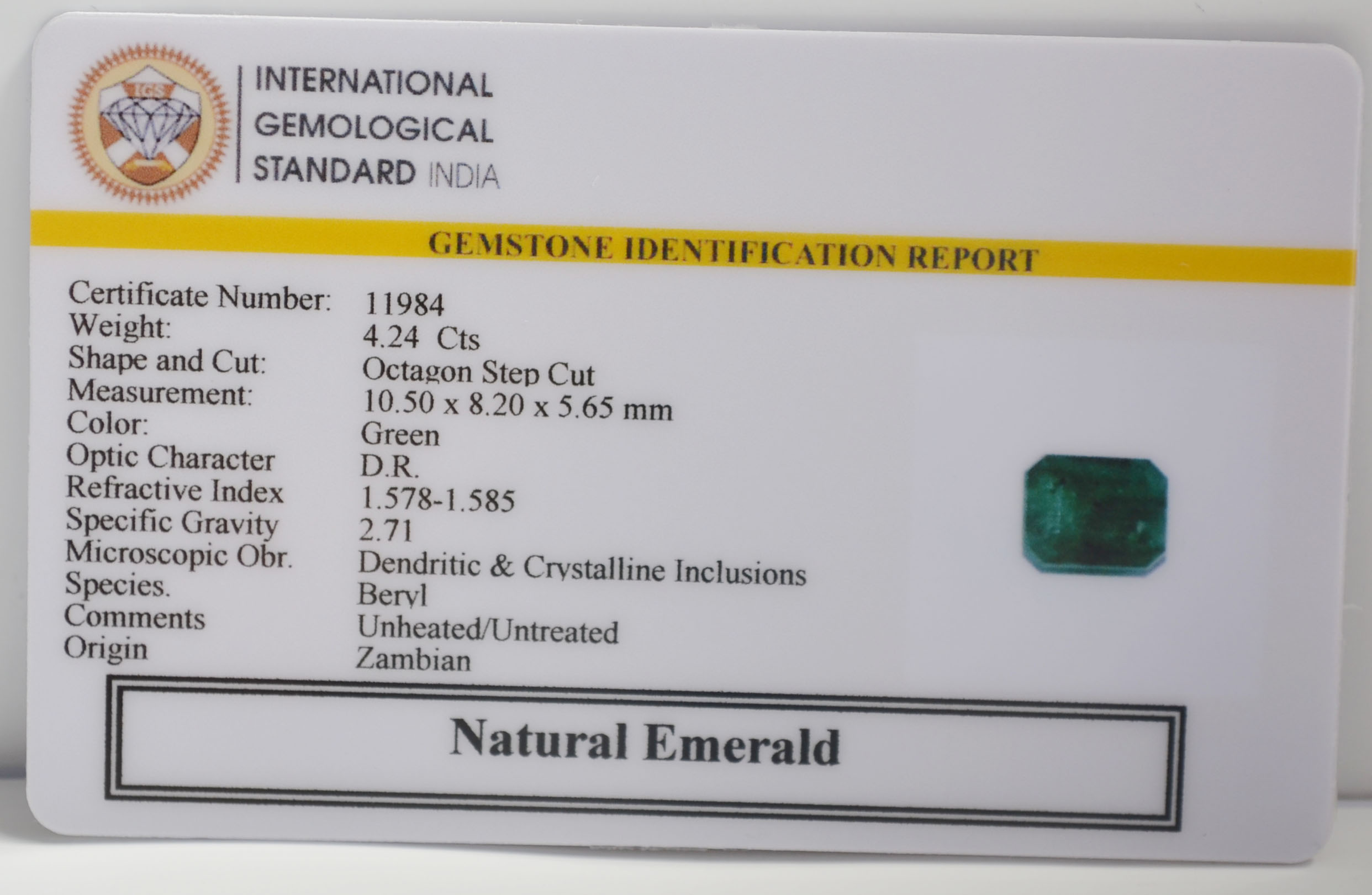 EMERALD 4.24 Ct. 3 EMR22792 2 EMERALD 4.24 Ct.