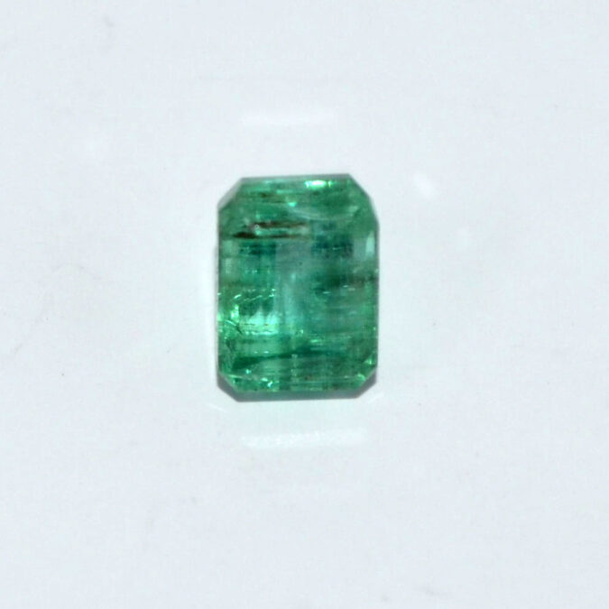 EMERALD 3.67 Ct. 1 EMR22924 1 EMERALD 3.67 Ct.